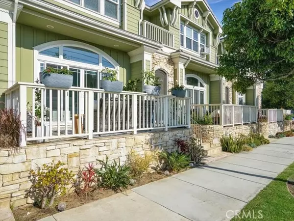 904 N Catalina Avenue, Redondo Beach, CA 90277