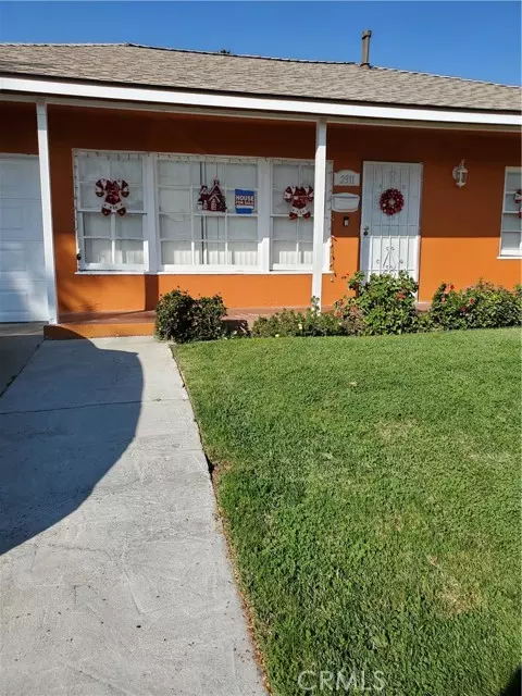 Compton, CA 90220,2311 W Tichenor Street