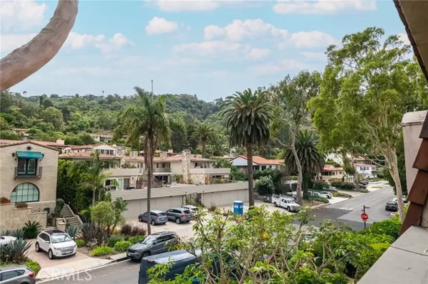 Palos Verdes Estates, CA 90274,2525 Via Campesina #407