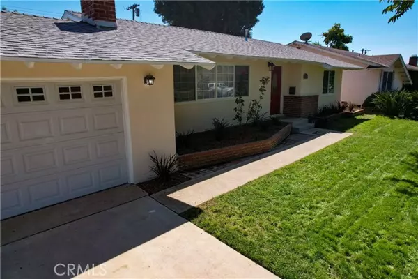 Canoga Park, CA 91304,8436 Remmet Avenue