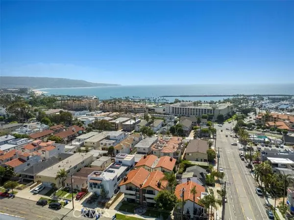 425 N Elena Avenue #2, Redondo Beach, CA 90277