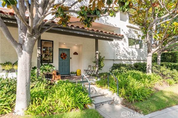 13 Coronado Court, Manhattan Beach, CA 90266