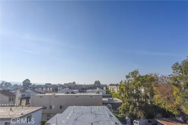 Valley Village, CA 91607,11925 KLING Street #409