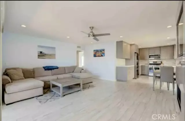 320 Hermosa Ave #206, Hermosa Beach, CA 90254