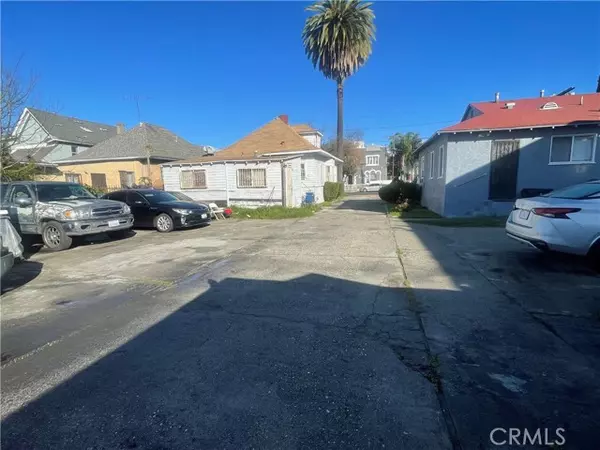 1162 E 46th Street, Los Angeles, CA 90011