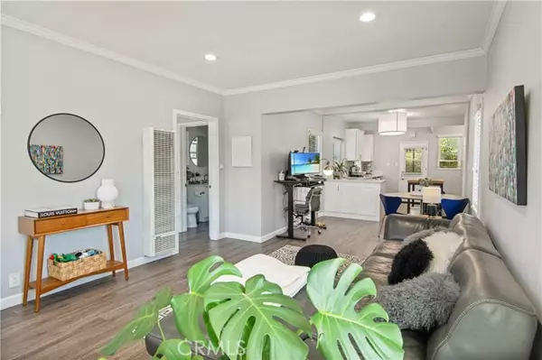 1902 Montana Avenue, Santa Monica, CA 90403