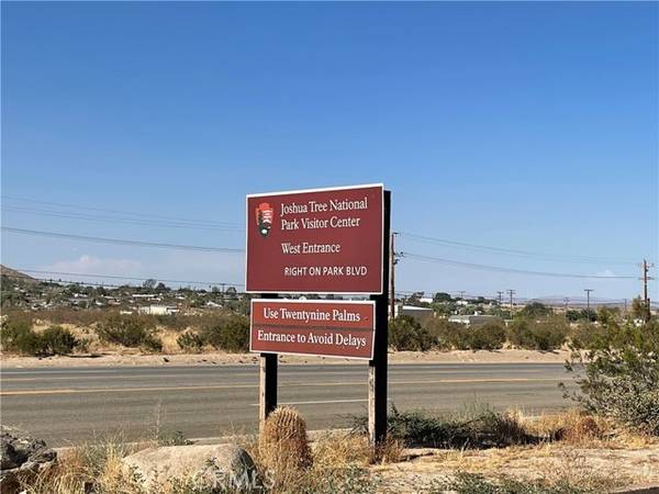 Joshua Tree, CA 92252,0 2.5 Acres LAND