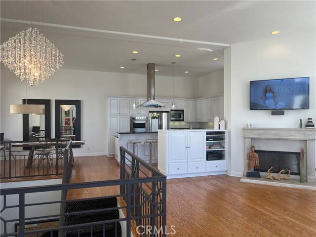 703 11th Street, Hermosa Beach, CA 90254