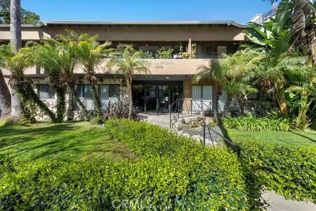 1275 Havenhurst Drive #7, West Hollywood, CA 90046