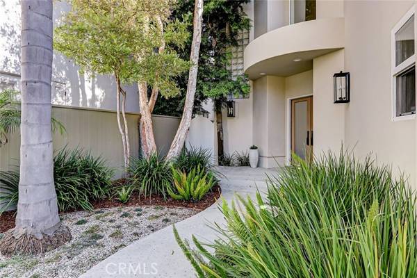 664 29th, Manhattan Beach, CA 90266