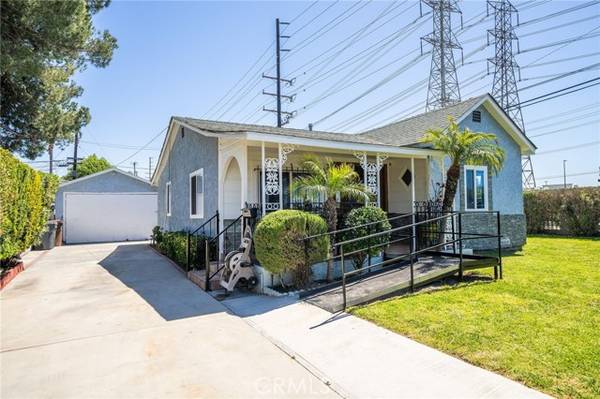 Compton, CA 90220,1526 S Bentley Avenue