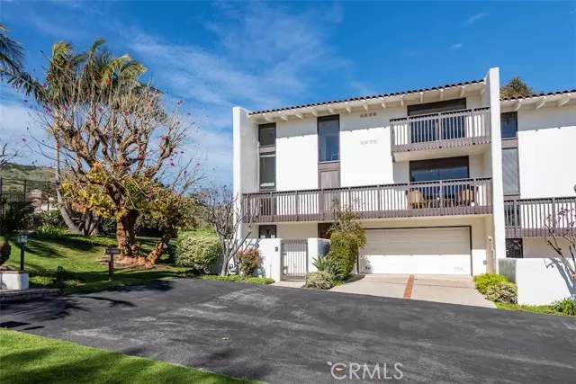 Rancho Palos Verdes, CA 90275,32538 Coastsite Drive