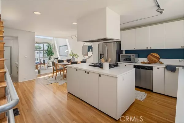 Santa Monica, CA 90405,831 Pacific Street #6