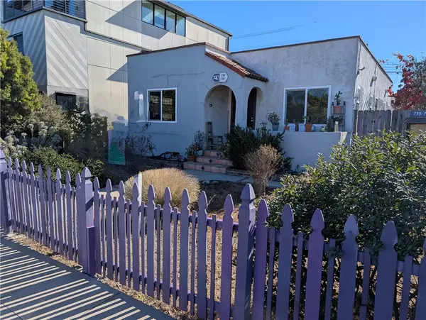 Venice, CA 90291,740 Brooks Avenue