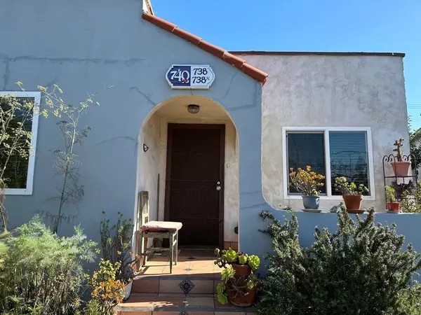 740 Brooks Avenue, Venice, CA 90291