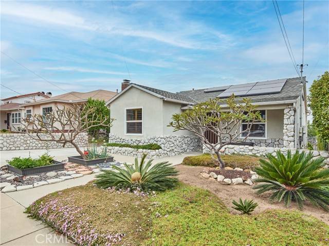 209 W Oak Avenue, El Segundo, CA 90245