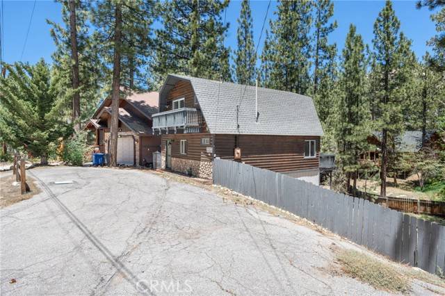 42662 Juniper Drive, Big Bear Lake, CA 92315