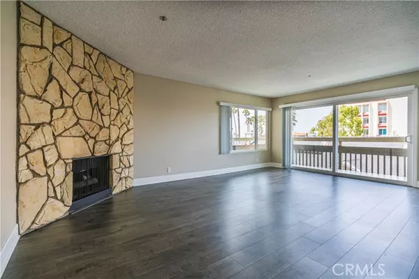 230 S Catalina Avenue #303, Redondo Beach, CA 90277