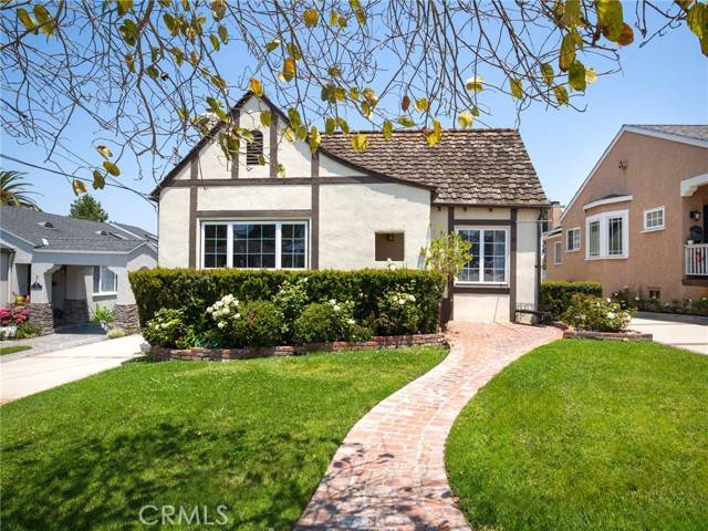 307 W Oak Avenue, El Segundo, CA 90245