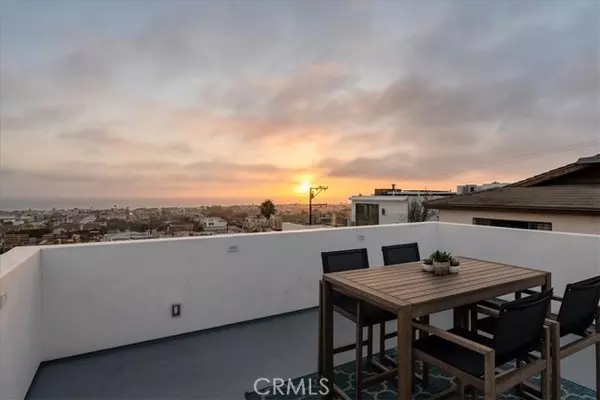 947 7th Street, Hermosa Beach, CA 90254