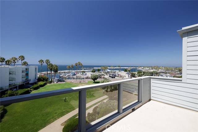 250 The Village #305, Redondo Beach, CA 90277