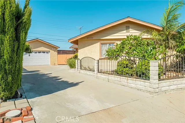 23500 Atmore, Carson, CA 90745