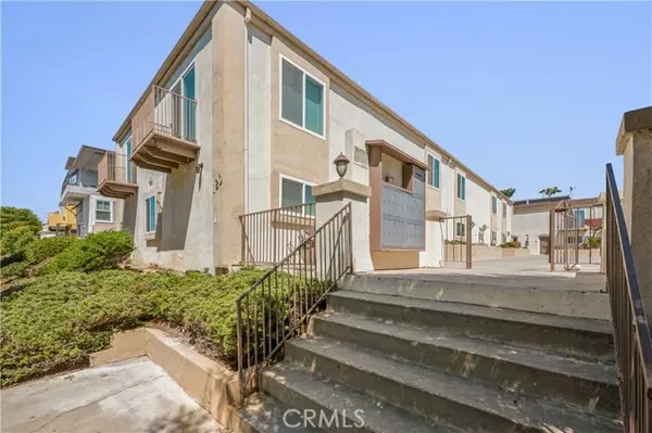 Redondo Beach, CA 90277,120 S Francisca Avenue #11