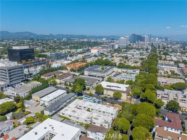 2717 Arizona Avenue #9, Santa Monica, CA 90404