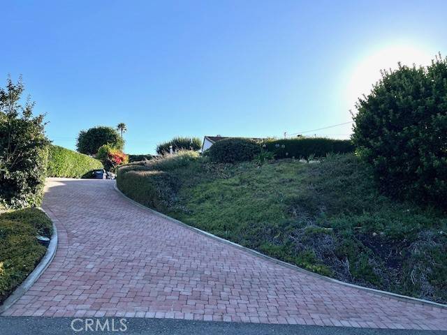 9 Stallion Road, Rancho Palos Verdes, CA 90275