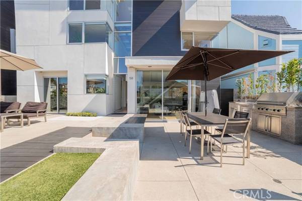 58 6th Street, Hermosa Beach, CA 90254