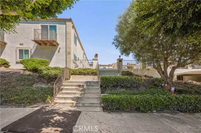 120 S Francisca Avenue #5, Redondo Beach, CA 90277