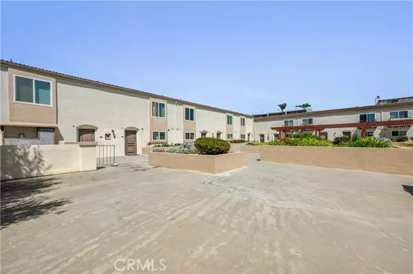 Redondo Beach, CA 90277,120 S Francisca Avenue #9