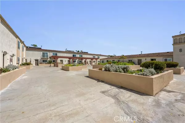 Redondo Beach, CA 90277,120 S Francisca Avenue #9