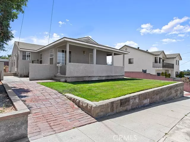 Hawthorne, CA 90250,4572 W 130th Street