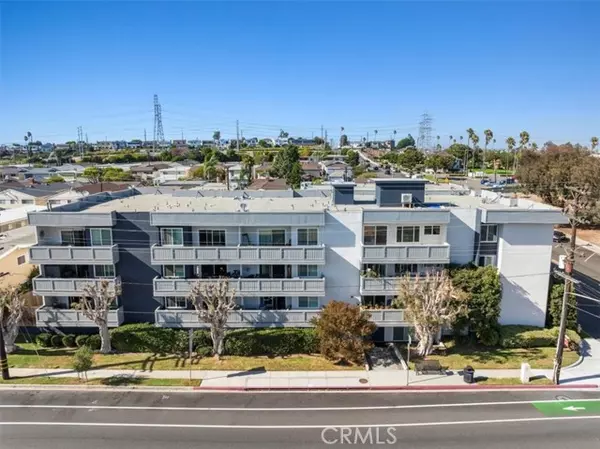 1321 Beryl Street #102, Redondo Beach, CA 90277