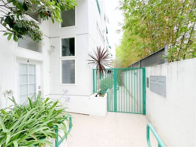 1038 11th Street #C, Santa Monica, CA 90403