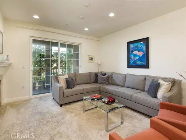 Playa Vista, CA 90094,12975 Agustin Place #220