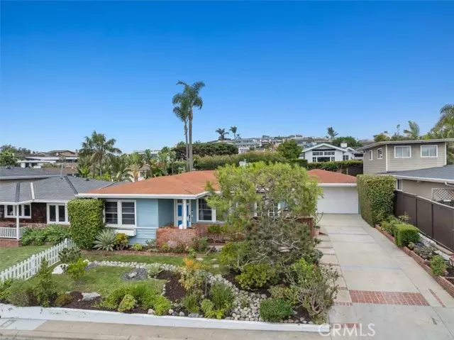 441 Seaward Road, Corona Del Mar, CA 92625