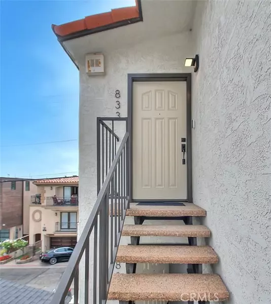 833 Monterey Boulevard, Hermosa Beach, CA 90254