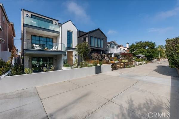 Manhattan Beach, CA 90266,405 7th Street