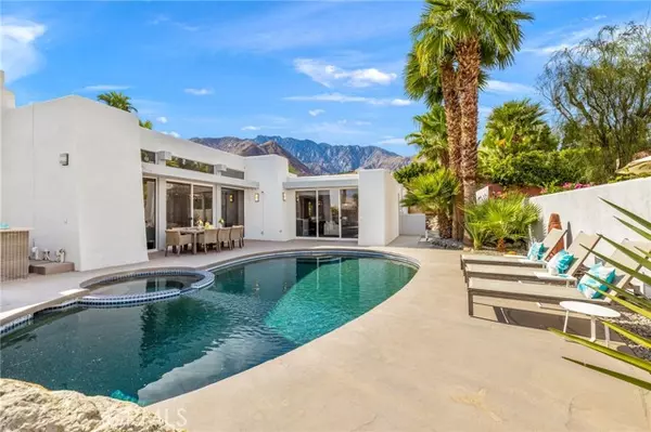 700 W Racquet Club Road, Palm Springs, CA 92262