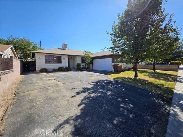 43874 Fern Avenue, Lancaster, CA 93534