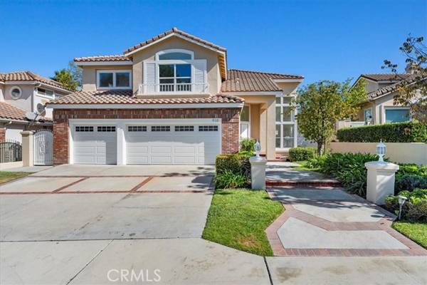 910 S Barton Court, Anaheim Hills, CA 92808