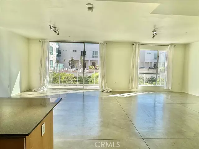 San Pedro, CA 90731,285 W 6th Street #312