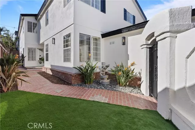 2611 Pacific Avenue, Manhattan Beach, CA 90266