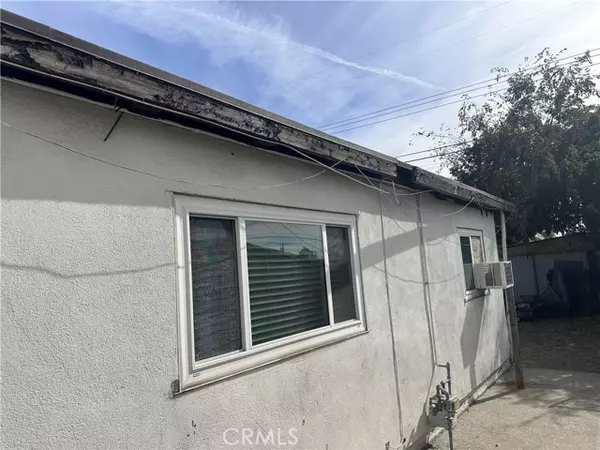 San Fernando, CA 91340,12958 Corcoran Street