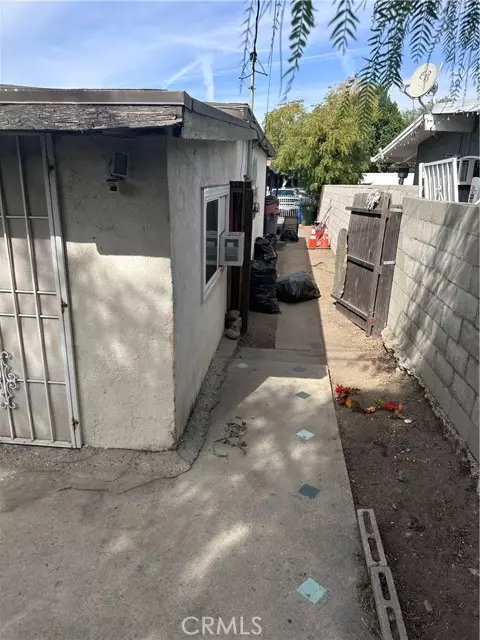 San Fernando, CA 91340,12958 Corcoran Street