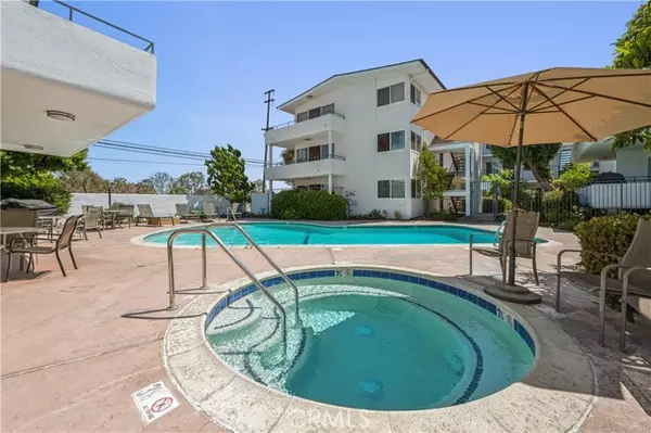 Redondo Beach, CA 90277,415 S Prospect Avenue #203