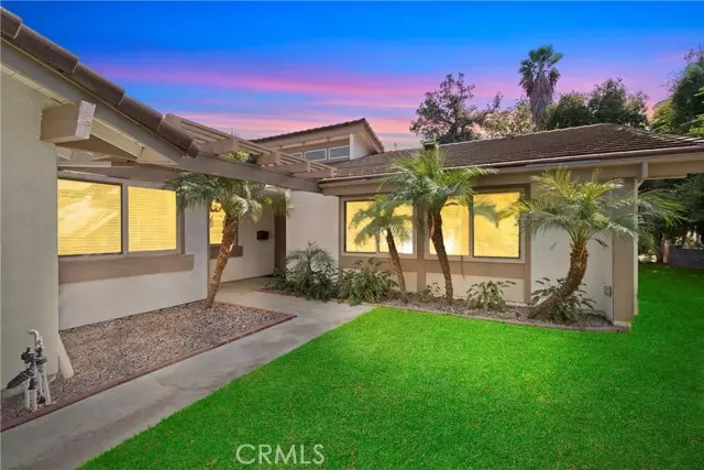 5552 Via Dos Cerros, Riverside, CA 92507