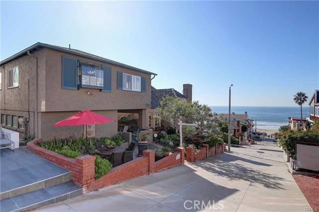 220 32nd Street, Manhattan Beach, CA 90266